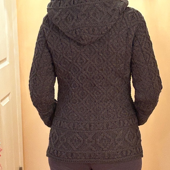 NWT Aran Crafts merino cable hoodie sweater cardigan S - Picture 2 of 16